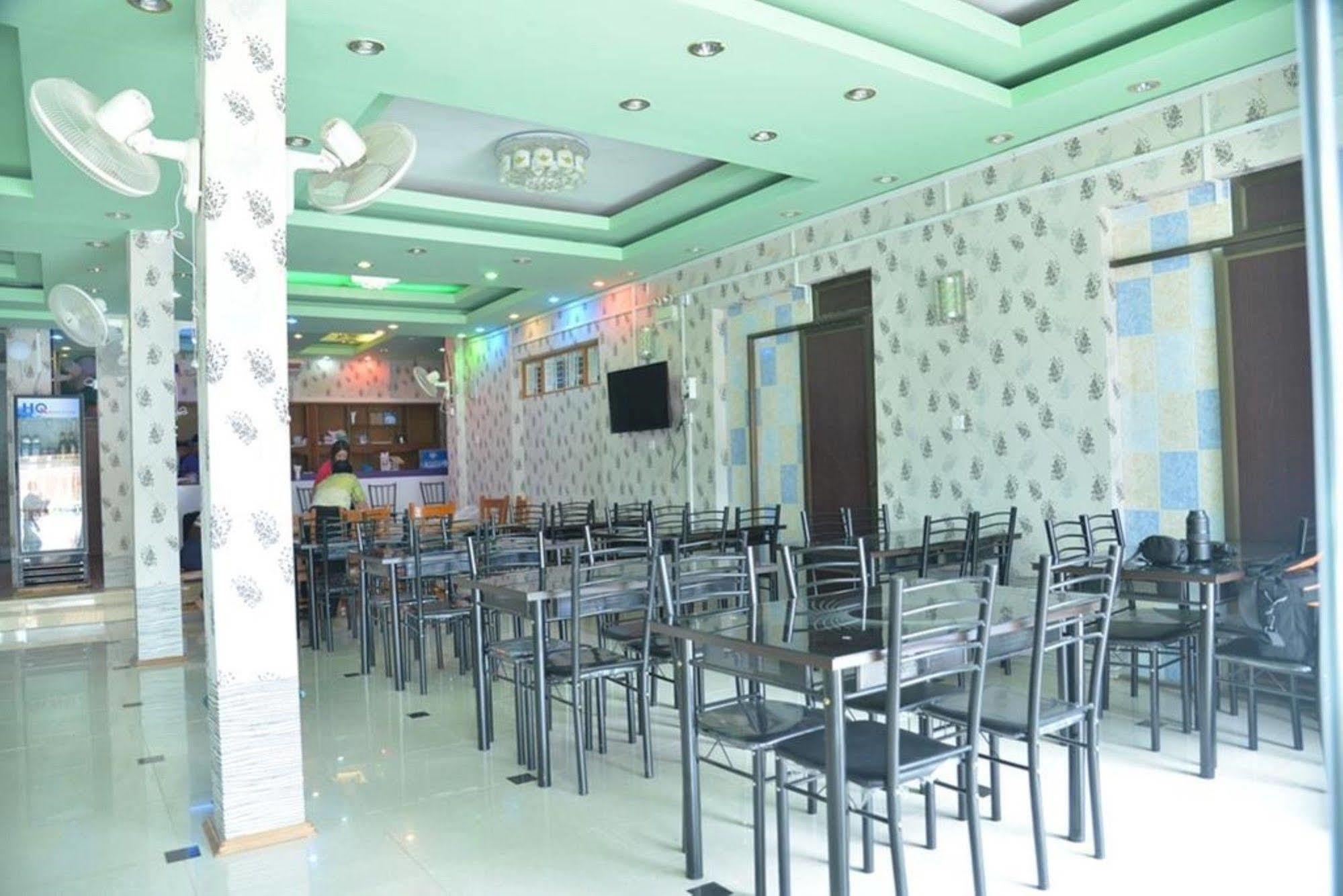 New Golden Forward Hotel Янгон Екстер'єр фото